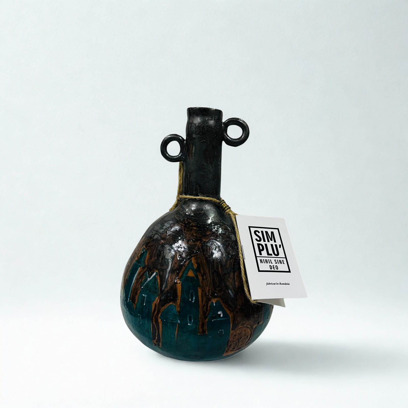 Vază „Oraș de Noapte” – piesă decorativă unicat