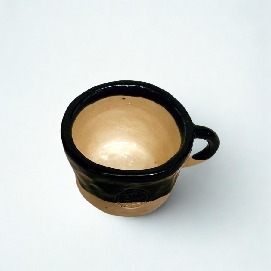 Cană ceramică glazurată „Black & White Harmony”