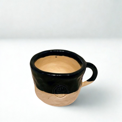 Cană ceramică glazurată „Black & White Harmony”