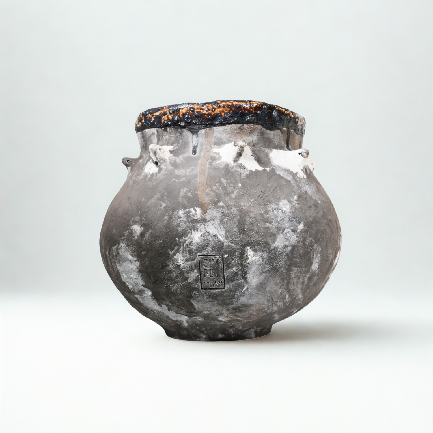 Vază ceramică „Piatra Vulcanică”